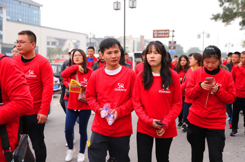 拓展什么時(shí)候進(jìn)行合適？企業(yè)內(nèi)部溝通不容忽視？怎么避免拓展中的錯(cuò)誤？